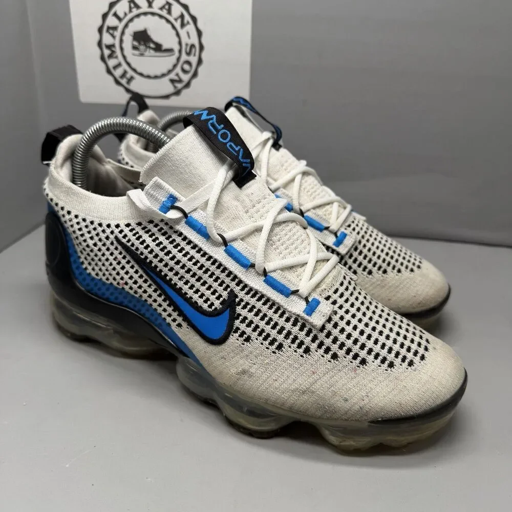 Nike Air VaporMax Flyknit Youth Sz 7Y White Blue Running DB1550-101 Women 8.5 - Picture 4 of 13